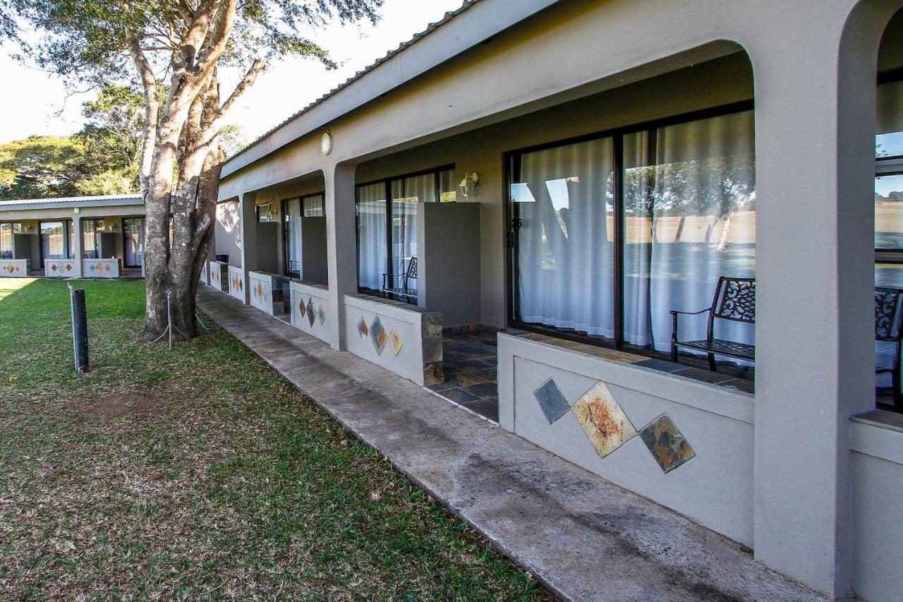 Ezulwini Game Lodge Hluhluwe Exterior photo